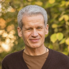 Алексей Устюжанин