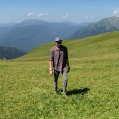 Алекс Аверс