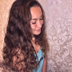 Мони Алшын, Алматы