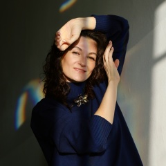 Юлия Захарова