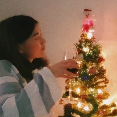 Соня Узаковна, Санкт-Петербург