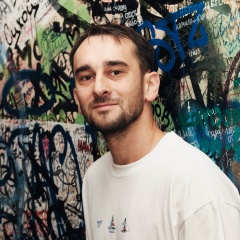 Nadirka Айзятуллин, Москва