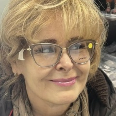 Юлия Лоя, Санкт-Петербург