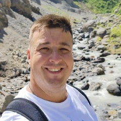 Виталий Попов