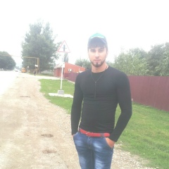 Адам Хункаров