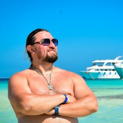 Денис Артеев