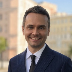 Денис Кононов