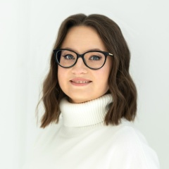 Анна Сухова, Москва