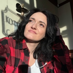 Оля Ковалева