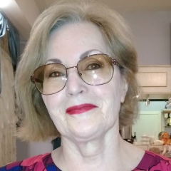 Валентина Пилюшенко, Санкт-Петербург