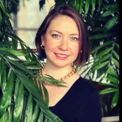 Ангелина Гапонова, Москва