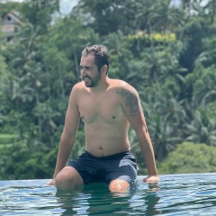 Arman Sahakyan, Ереван