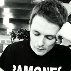 Yurii Zharkov, Los Angeles