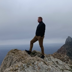 Костик Крайнов, Санкт-Петербург