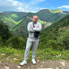 Роман Роман, 09.12, Майский