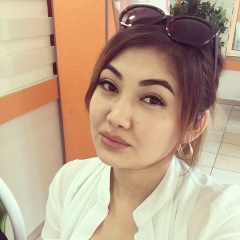 Эля Асанова, Москва