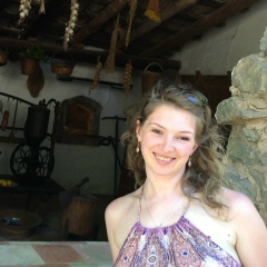 Галина Тихонова, Москва