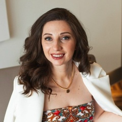 Елена Савостьянова, Санкт-Петербург