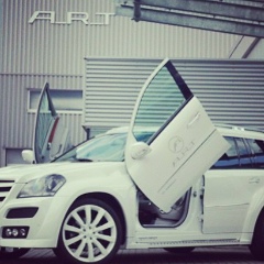 Сом-Вац Шу-Нуц, 29.04.2000