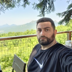 Заза Арахамия, Санкт-Петербург