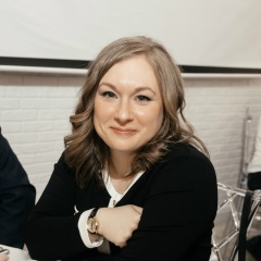 Надя Егорова-Паршакова, Санкт-Петербург