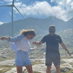 Ксения Безродная, Como