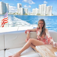 Lucie Kuzmina, 08.04.1985, New York City