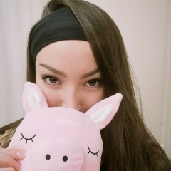 Moon Issakova, 21.08.1992, Алматы