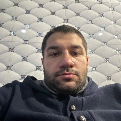 Hayk Yesayan, Ереван