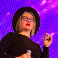 Елена Макелло, Санкт-Петербург