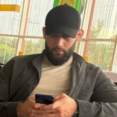Адам Ш