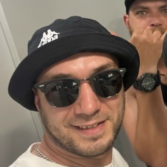 Den Pochechuev