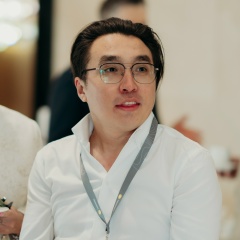 Айдос Кенжешов, Алматы